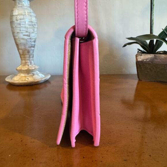 Bottega Veneta Pink Leather Crossbody Bag Suede Lining Snap Closure - Picture 3 of 10